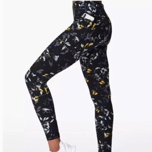Sweaty Betty black floral power 7/8 length leggings size xs - Picture 2 of 9
